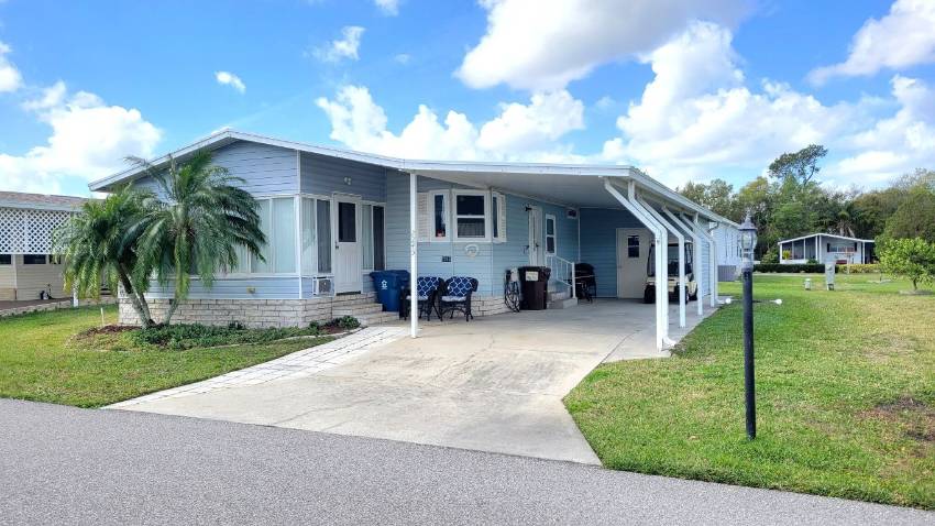 2245 Eagle Place a Lake Wales, FL Mobile or Manufactured Home for Sale